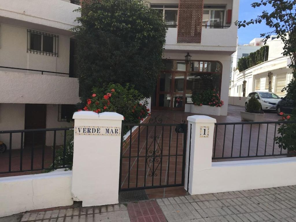 Edificio Verdemar - Stunning 1 Bed Apartment With Pool & Sea Views Nerja Zewnętrze zdjęcie