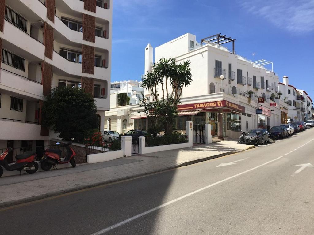 Edificio Verdemar - Stunning 1 Bed Apartment With Pool & Sea Views Nerja Zewnętrze zdjęcie