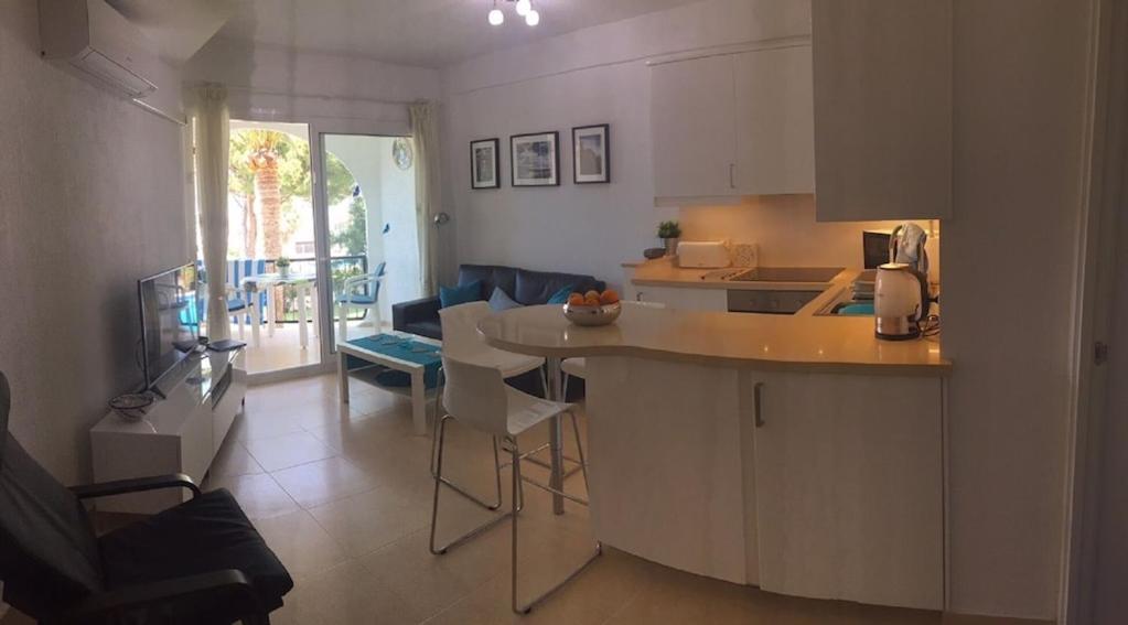 Edificio Verdemar - Stunning 1 Bed Apartment With Pool & Sea Views Nerja Zewnętrze zdjęcie