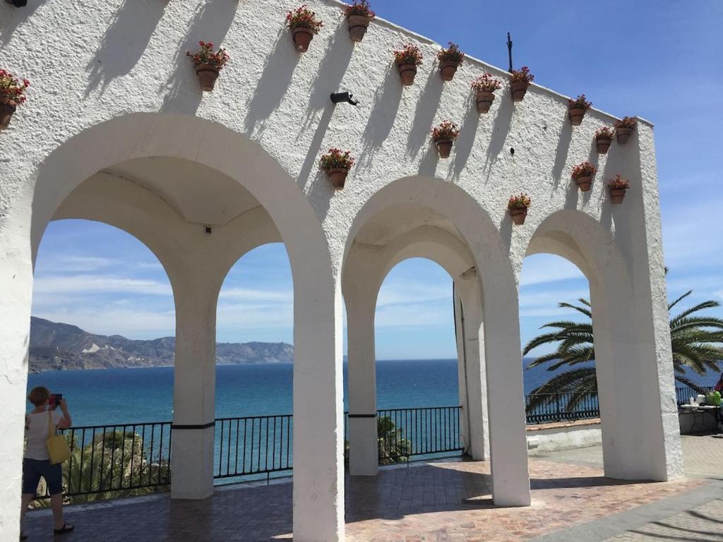 Edificio Verdemar - Stunning 1 Bed Apartment With Pool & Sea Views Nerja Zewnętrze zdjęcie