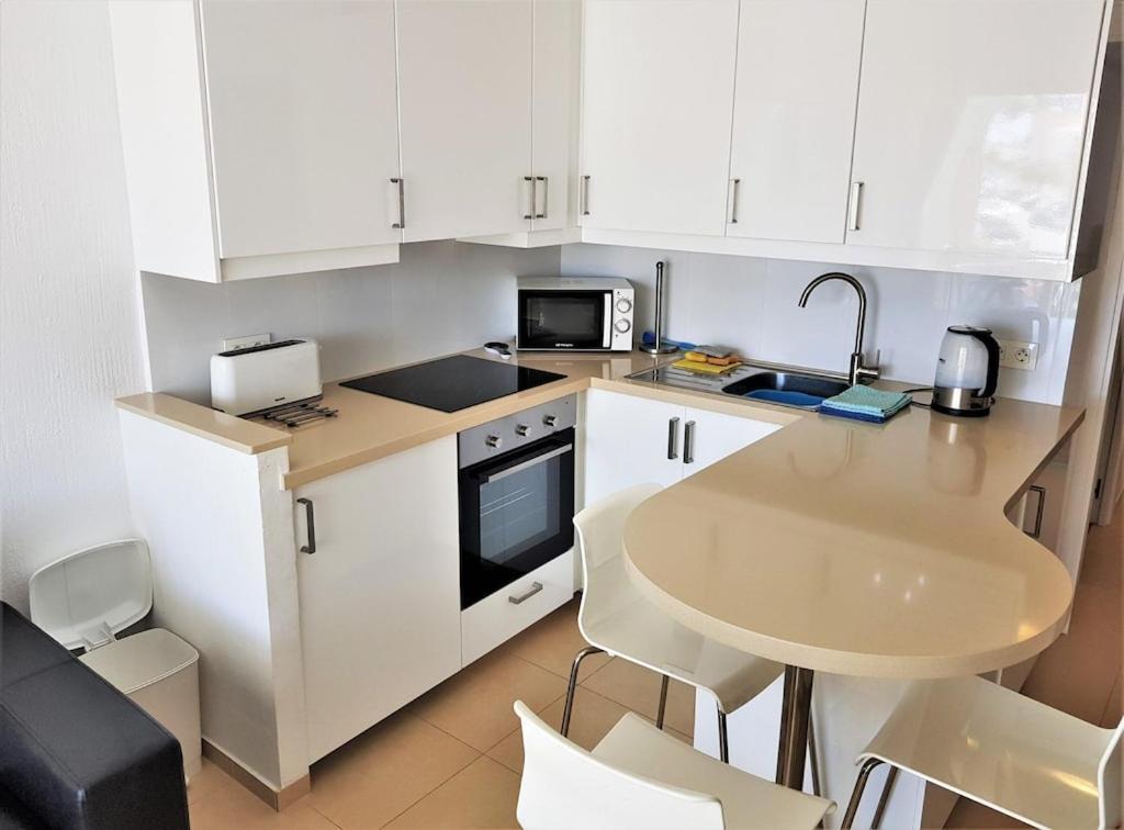 Edificio Verdemar - Stunning 1 Bed Apartment With Pool & Sea Views Nerja Zewnętrze zdjęcie