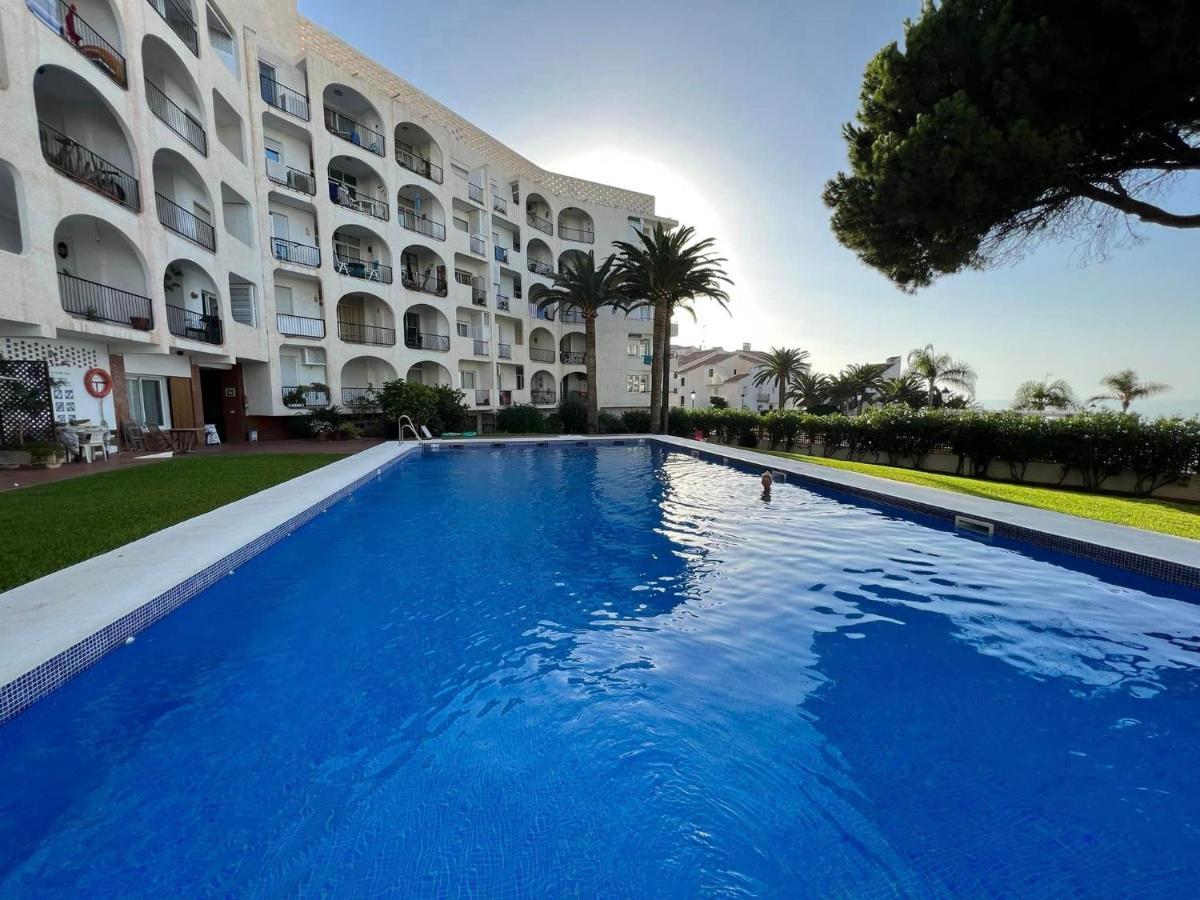 Edificio Verdemar - Stunning 1 Bed Apartment With Pool & Sea Views Nerja Zewnętrze zdjęcie